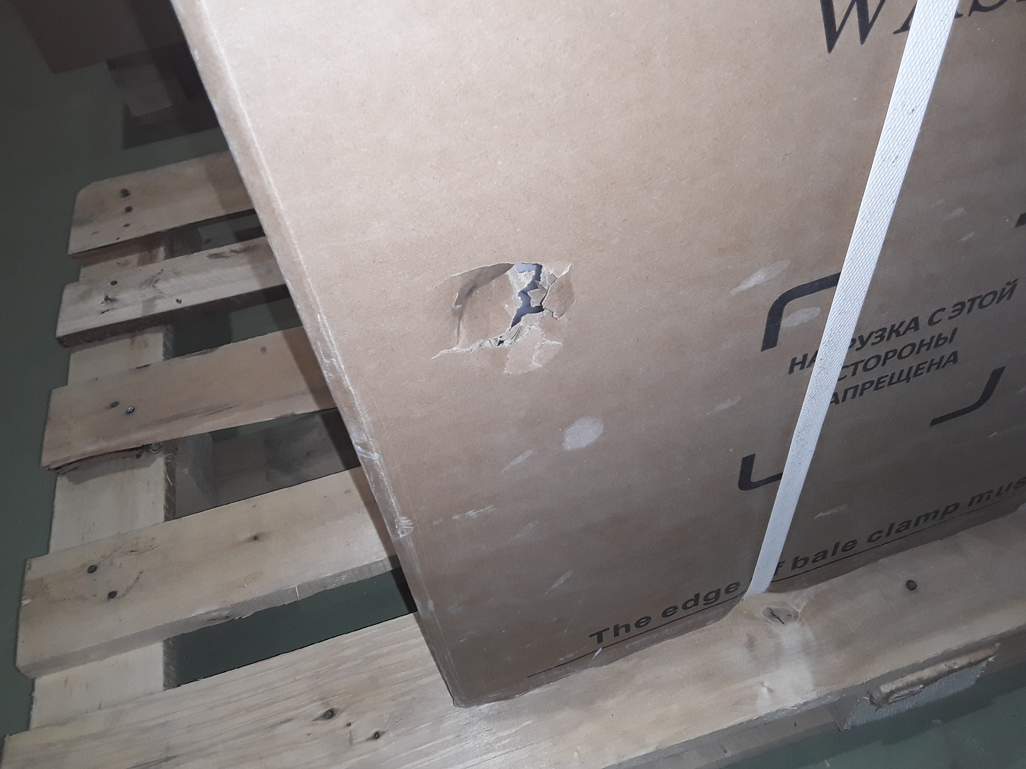Стиральная машина Delonghi/ Стиральная машина Delonghi, глубина 62.8 см, 1200 об/мин, загрузка 10.5 кг, 14 программ, инверторный (Direct Drive inverter Motor) мотор с прямым приводом, LED дисплей, электронное управление, отсрочка запуска, пар, дозагрузка белья, очистка барабана, энергоэффективность А+++, цвет белый